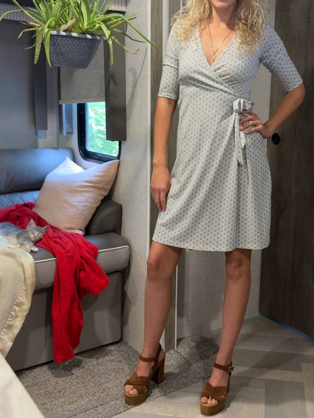 Synergy Organic Clothing Cotton Blend‎ Wrap Dress Gray White Print Size XS